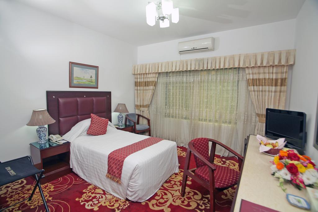 Rigs Inn ธากา ภายนอก รูปภาพ